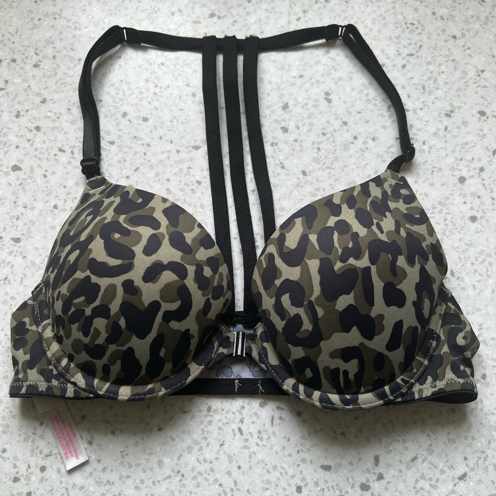 PINK Victoria’s Secret camp front hook bra